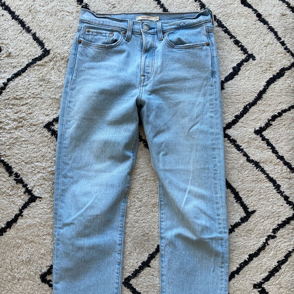 Levi’s Wedgie Straight high rise jeans - Picture 2 of 4